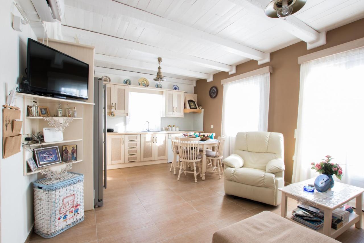 Captain Elias House Foiníkion Екстериор снимка